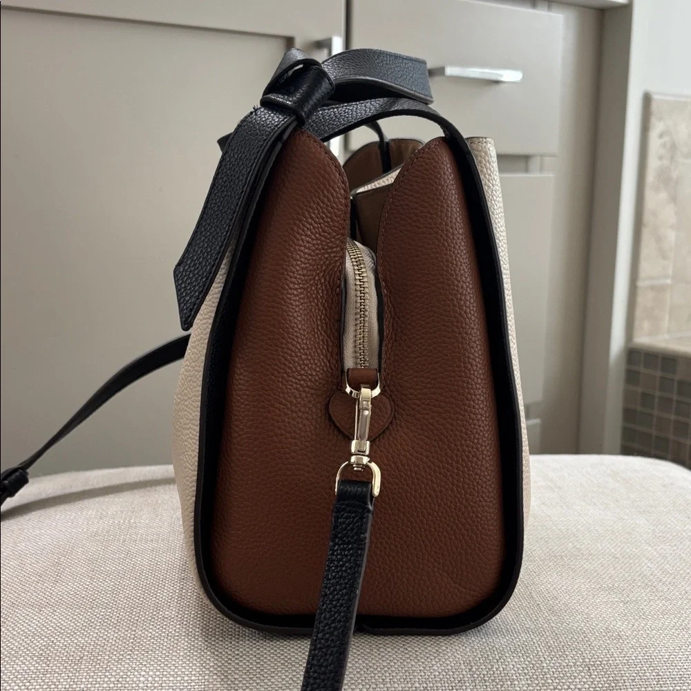 Kate Spade Knott Medium Crossbody Bag - Picture 3 of 12
